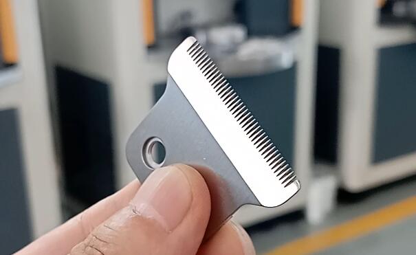 你嘗試過用磨粒流給電推剪刀頭拋光嗎？效率高了幾百倍！